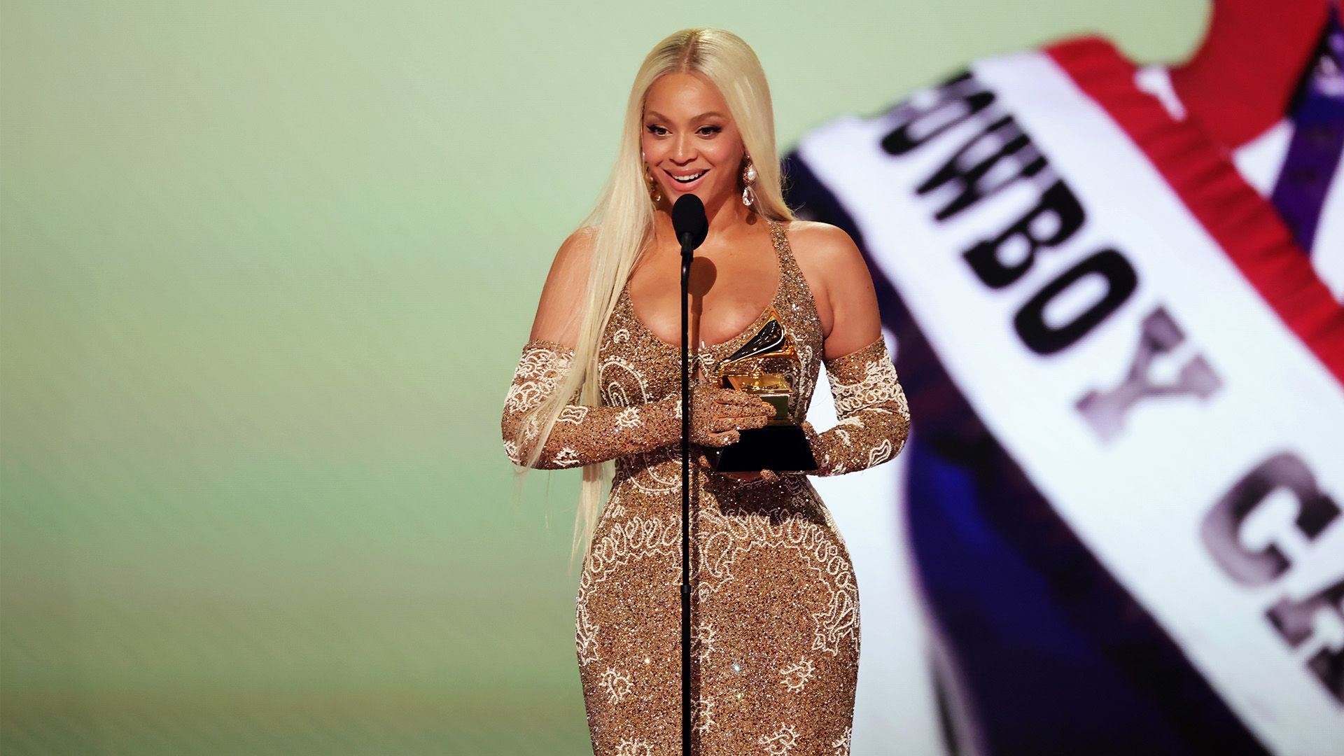 后场出现失 后场出现失